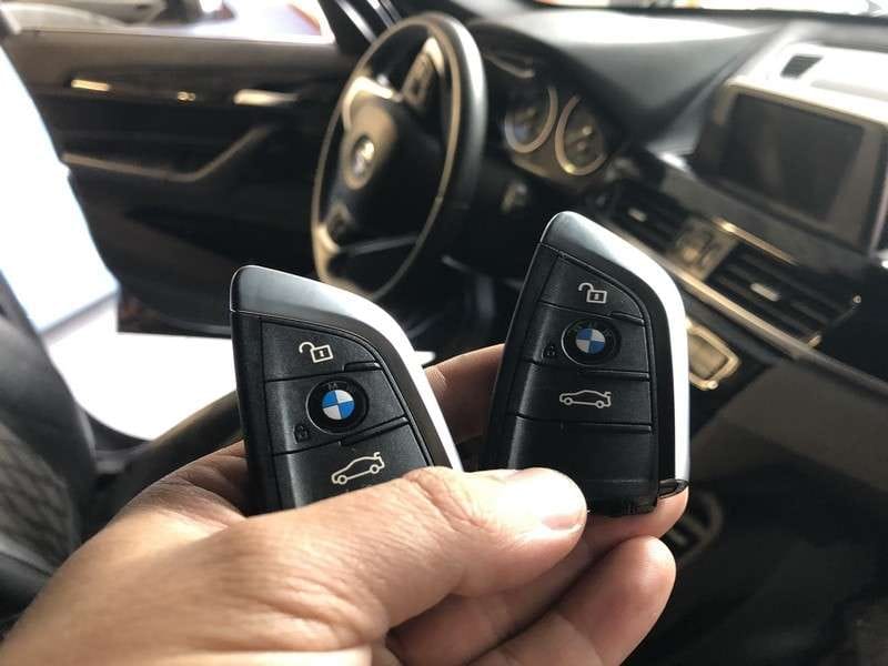Clé de BMW X1 de 2018 - Reproduction d'une double de clé